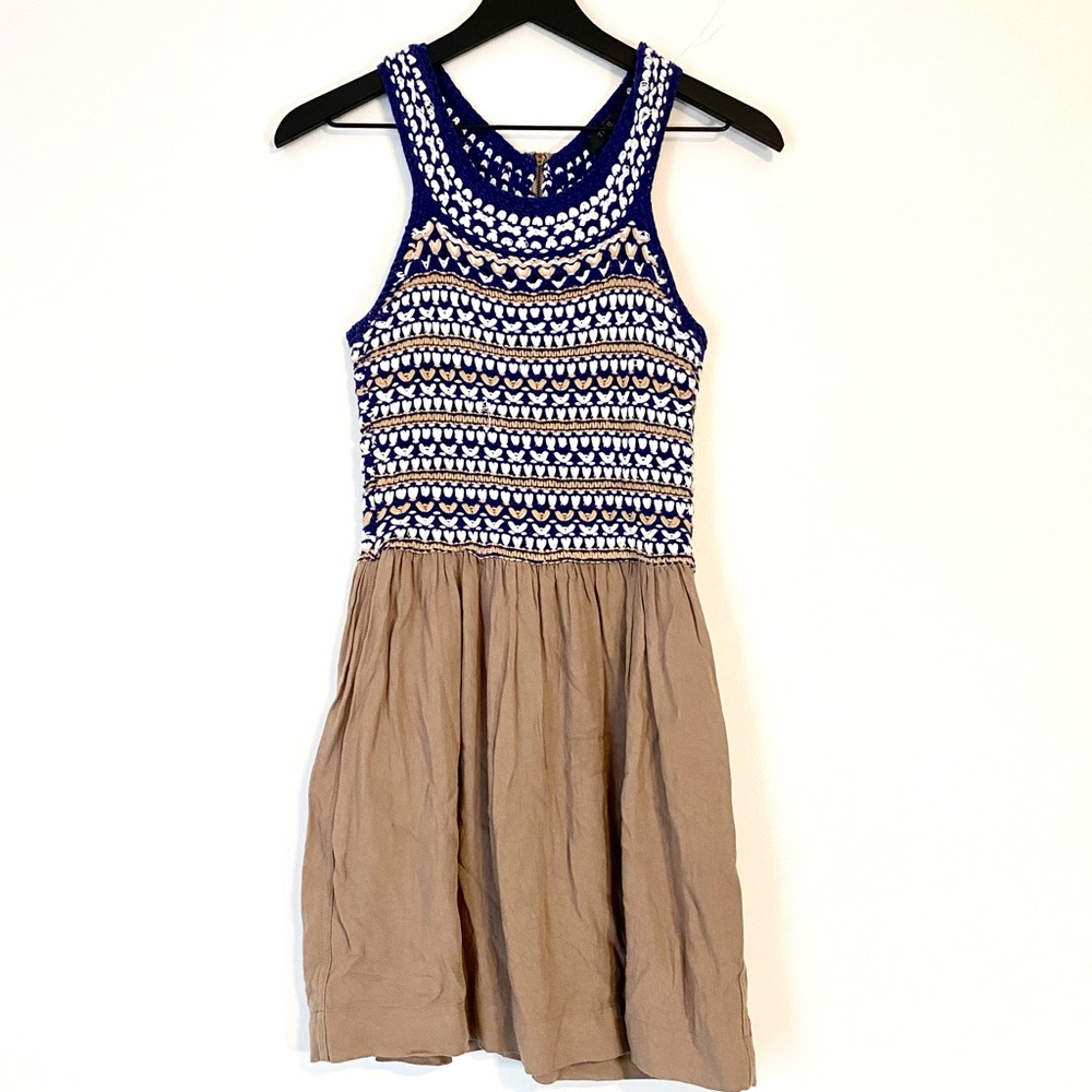 THML Anthropologie Boho Crochet Mini Dress Blue Tan Sleeveless Women’s Small